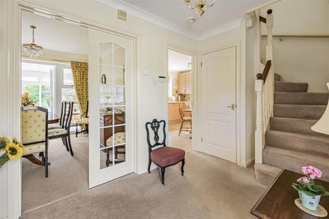 16 Glyncastle, Caversham, Reading, RG4 7XF
