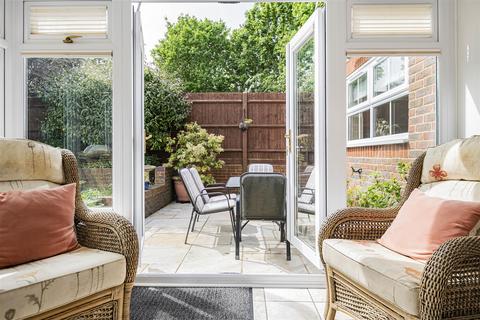 16 Glyncastle, Caversham, Reading, RG4 7XF