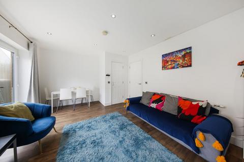 116 Rayners Lane, Harrow, HA2 0UR