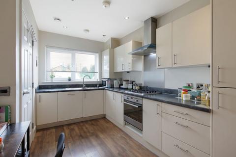 116 Rayners Lane, Harrow, HA2 0UR