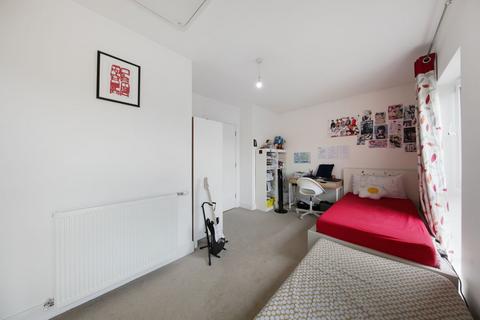 116 Rayners Lane, Harrow, HA2 0UR