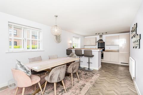 4 bedroom detached house for sale, Highclove Lane, Boothstown, Worsley, Manchester, M28 1GZ
