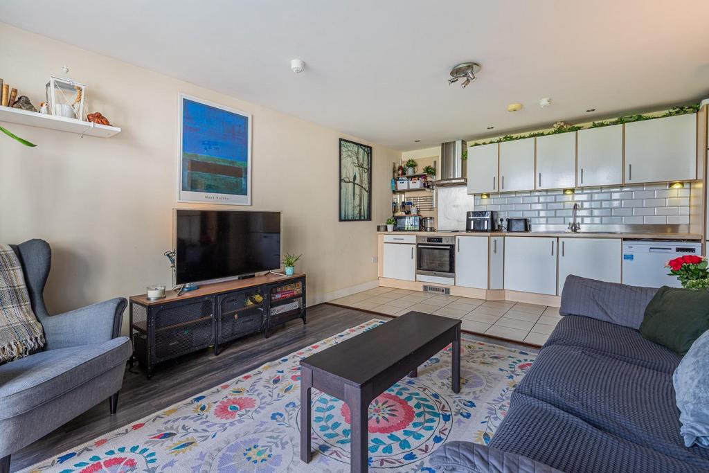 Lounge Kitchen