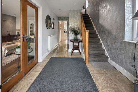 undefined, Belgrave Mount, Wakefield WF1