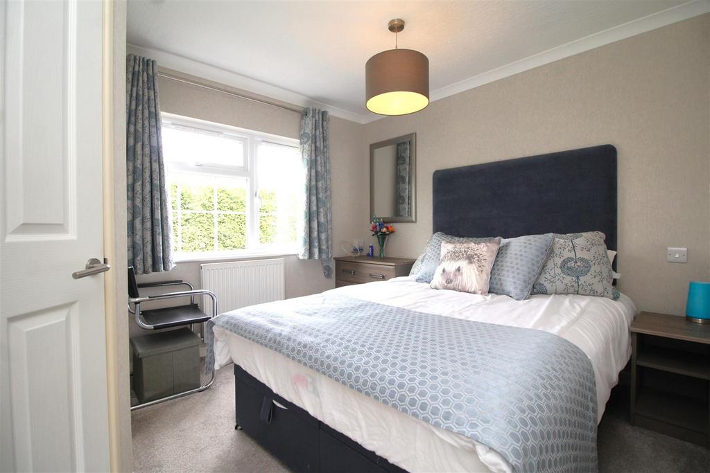 Bedroom 2 .JPG