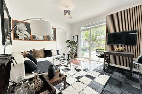 2 bedroom maisonette for sale, Seward Green, Hythe, SO45
