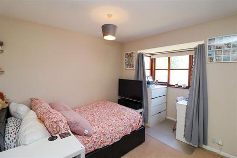 2 Annettes Croft, Church Crookham, Fleet, GU52 0XN