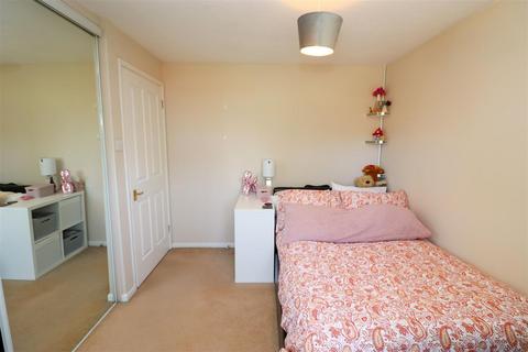 2 Annettes Croft, Church Crookham, Fleet, GU52 0XN