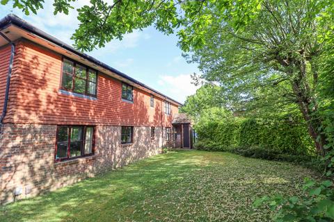 2 Annettes Croft, Church Crookham, Fleet, GU52 0XN