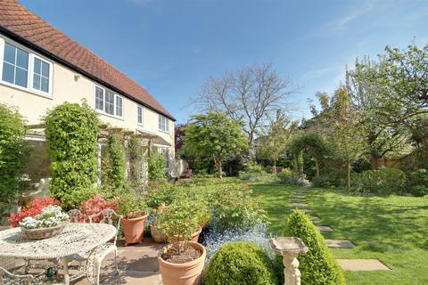 5 bedroom detached house for sale, Church Lane, Ellerker