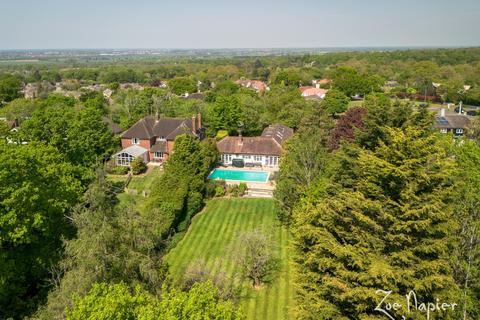 4 bedroom detached house for sale, Danbury