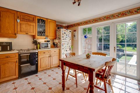 4 bedroom detached house for sale, Danbury