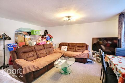 2 bedroom apartment for sale, Westbury Road, London