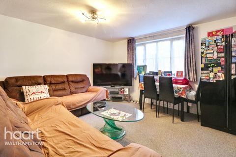 2 bedroom apartment for sale, Westbury Road, London
