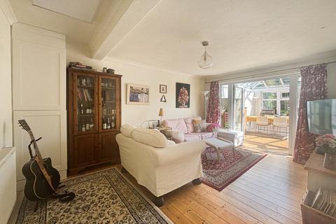 Highclere Anglesea Road, Wivenhoe, Colchester, CO7 9JS