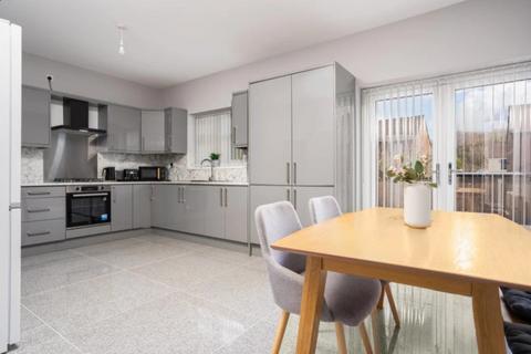 1 bedroom house to rent, Middleton Road, Manchester M8