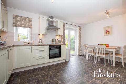 10 Crosstrees, Royal Wootton Bassett, Swindon, SN4 8FB