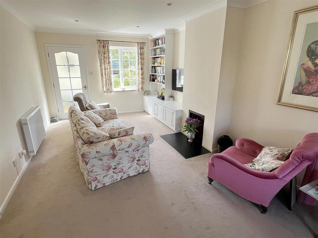 Sitting Area.jpg