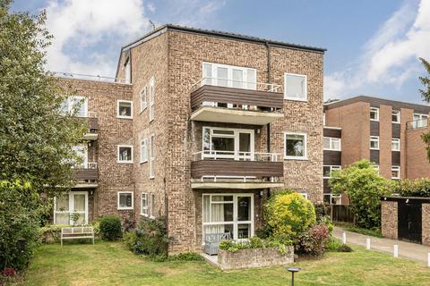 Broom Road, Teddington TW11