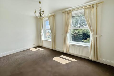 2 bedroom end of terrace house for sale, Springfield Terrace, Hightown, WF15