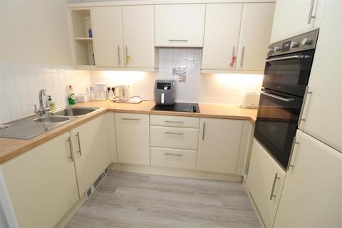 2 bedroom apartment for sale, Abbots Gate, Bury St. Edmunds IP33