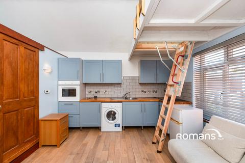 undefined, Upper Hale Road, Farnham, GU9