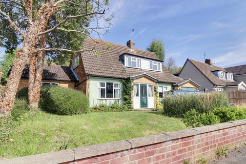 4 bedroom detached house for sale, Medlars Mead, Hatfield Broad Oak, Bishop's Stortford, CM22