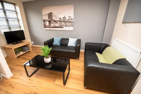 4 bedroom ground floor flat to rent, 15A Arthur Street, Nottingham NG7
