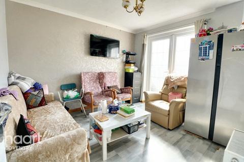 4 bedroom terraced house for sale, Dunster Place, Coventry