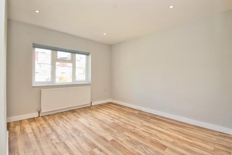 1 Renters Avenue, London, NW4 3QY