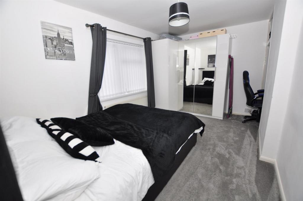 Rear bedroom 3