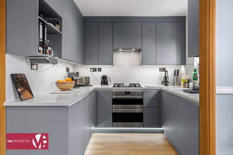 1 bedroom flat for sale, Chilworth Gate, Broxbourne EN10