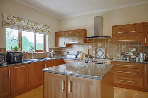 12 Clos Yr Afon, Kidwelly, SA17 4TJ