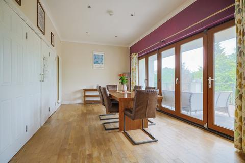 12 Clos Yr Afon, Kidwelly, SA17 4TJ