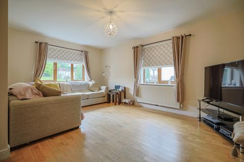 12 Clos Yr Afon, Kidwelly, SA17 4TJ