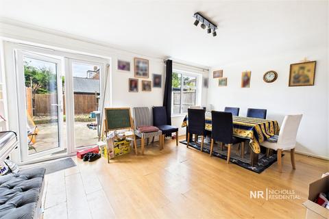 3 bedroom terraced house for sale, West Ewell KT19