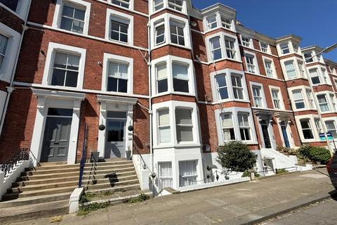 2 bedroom flat for sale, Prince Of Wales Terrace, Scarborough