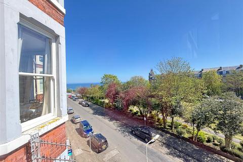 2 bedroom flat for sale, Prince Of Wales Terrace, Scarborough