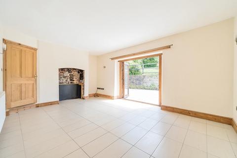 22 Higher Town, Sampford Peverell, Tiverton, EX16 7BR