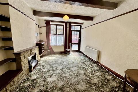 3 bedroom end of terrace house for sale, Clarendon Street, Haworth, BD22 8PU