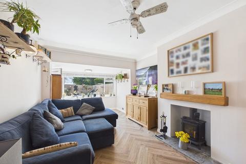 2 bedroom semi-detached bungalow for sale, Greenlands, Driffield, YO25 5HY