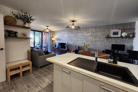 2 bedroom ground floor flat for sale, 382 Northdown Road, Margate CT9