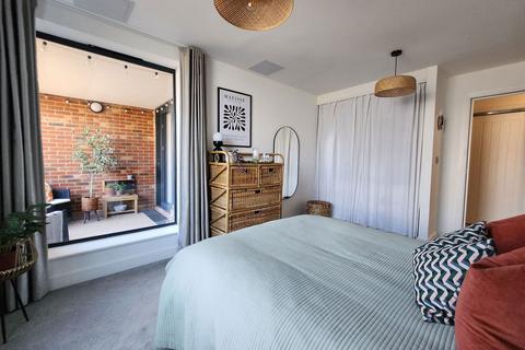 2 bedroom ground floor flat for sale, 382 Northdown Road, Margate CT9
