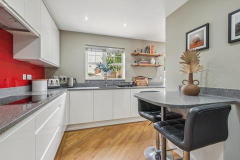 3 Station Close, Henlow, SG16 6FL