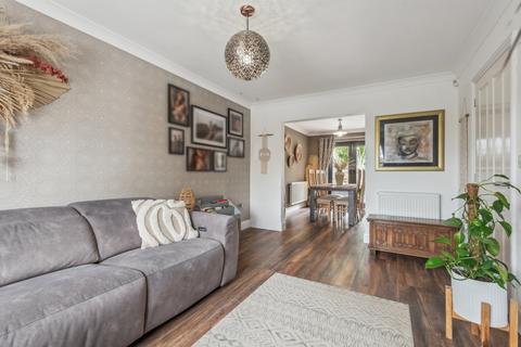 3 Station Close, Henlow, SG16 6FL