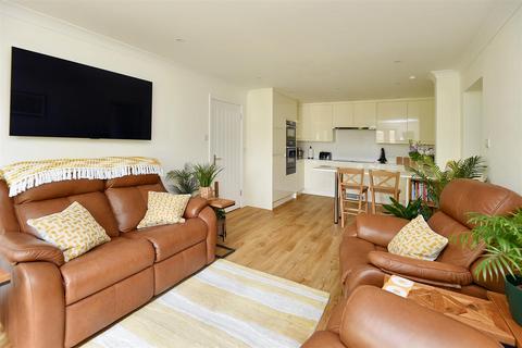 2 bedroom retirement property for sale, Barnaby Mead, Gillingham