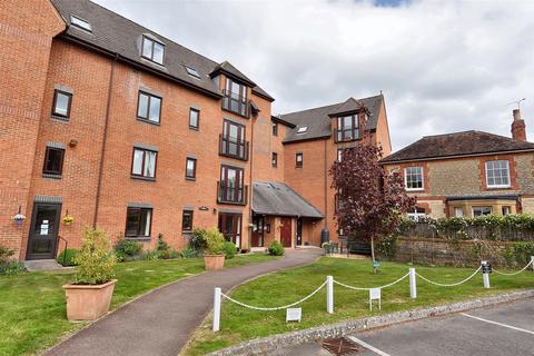 2 bedroom retirement property for sale, Barnaby Mead, Gillingham