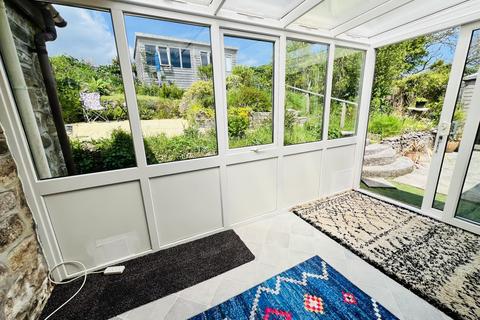 2 bedroom terraced house for sale, Treassowe Riding, TR20 8XQ