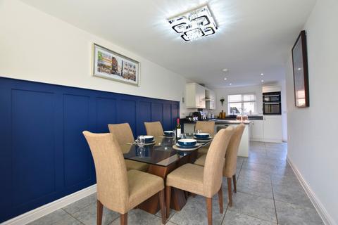 4 bedroom townhouse for sale, Stud Road, Barleythorpe