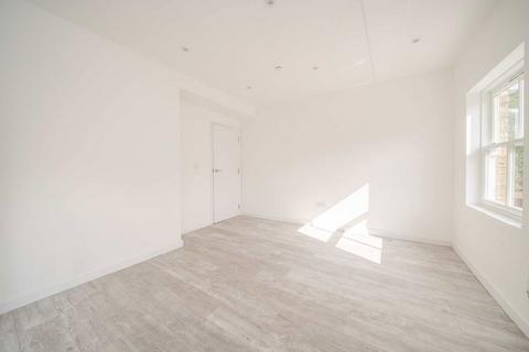 2 bedroom flat to rent, Glass Place, Surbiton KT6